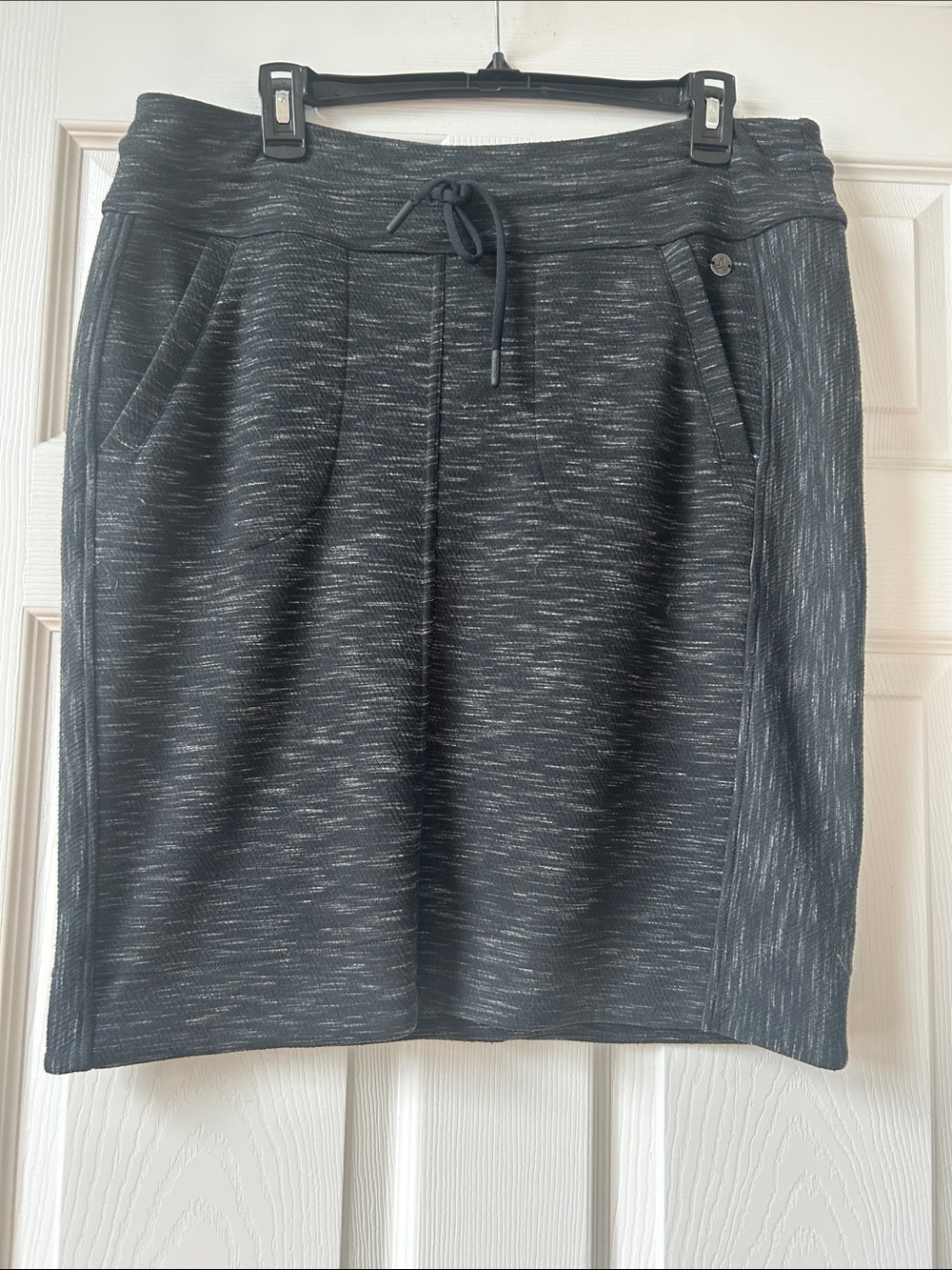 Prana Heathered Dark Gray Pull-On Mini Skirt